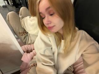 AnnamaeSvehla's Model Profile