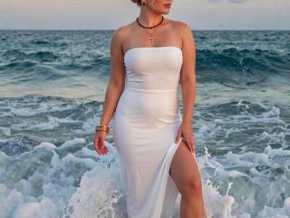 AvaQueen's Model Profile