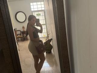 SharonKlart's Model Profile