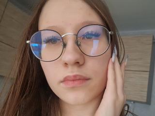 VelvetSinn's Model Profile