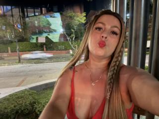 SamanthaGold's Model Profile