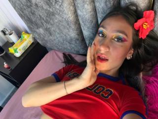 Ver la ficha detallada de MaddyCarina