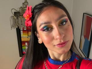 Ver la ficha detallada de MaddyCarina