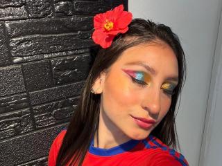 Ver la ficha detallada de MaddyCarina