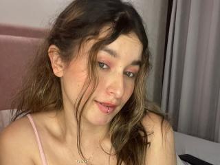 MilaGonz's Model Profile