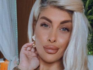 SalmaRoze's Model Profile