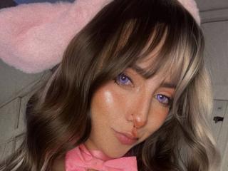Lilithy69's Model Profile