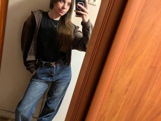 NicoleInfinity's Model Profile