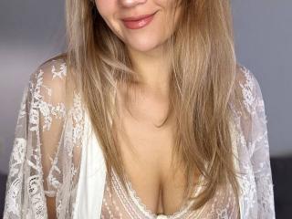 MikyWayxy's Model Profile
