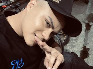 Thiagoarias's Model Profile