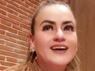 Maghentaa's Model Profile