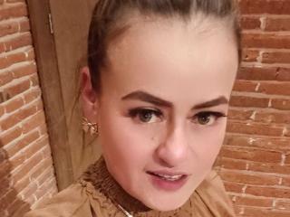 Maghentaa's Model Profile