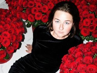 Se komplett profil för QenSisi