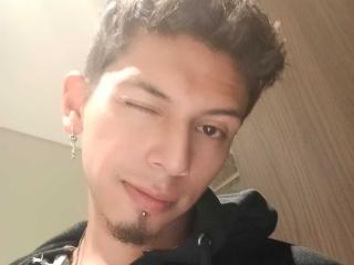 Ver la ficha detallada de DereckMonroe