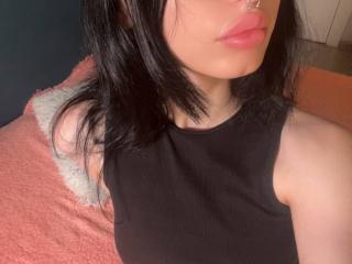 Se komplett profil för GlitchDoll