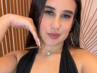 Se dtaljerede oplysninger for KatieDesirX