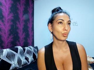 Se dtaljerede oplysninger for BrunetteBabe69