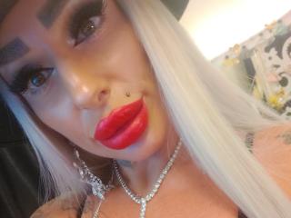 Se dtaljerede oplysninger for HotSmokingBabe69x