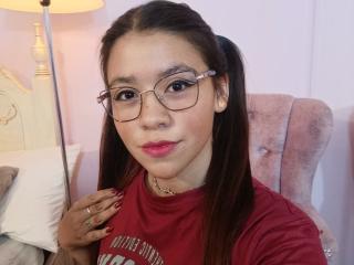 Xem hồ sơ đầy đủ của DayannaMora