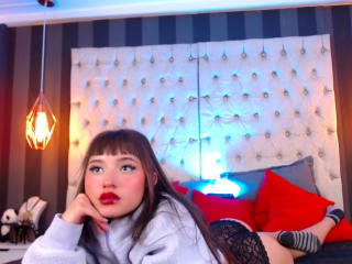 Xem hồ sơ đầy đủ của AliceMorely