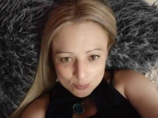 Se dtaljerede oplysninger for NefertitiSex