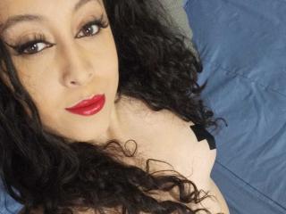KendraSimons's Model Profile