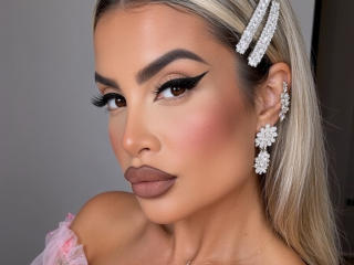 Lellie's Model Profile