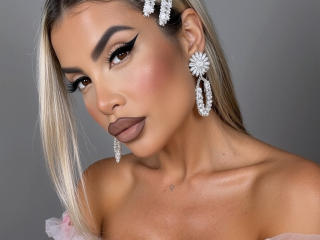 Lellie's Model Profile