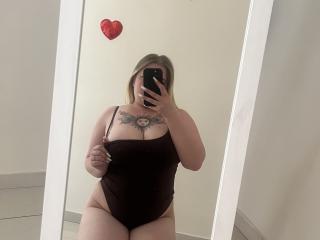 DiLaria's Model Profile