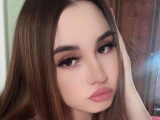 AmatoriLove's Model Profile