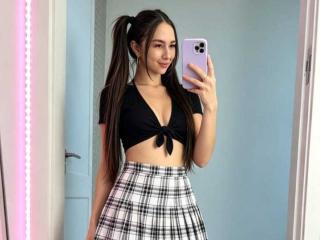 MilaHans's Model Profile