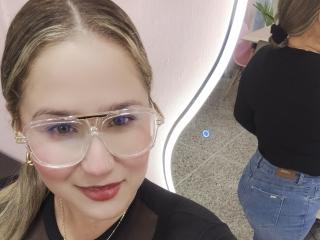 Ver la ficha detallada de AlexaHotSeins