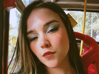 Lásd a AliceBellez teljes profilját