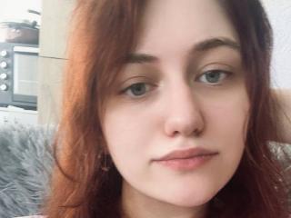 Lásd a EmiliThea teljes profilját