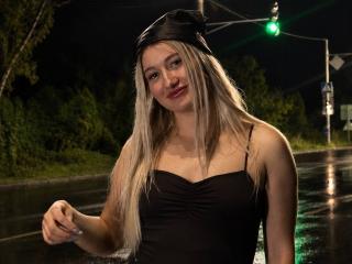 Lásd a HollyTaillor teljes profilját