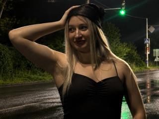 Lásd a HollyTaillor teljes profilját