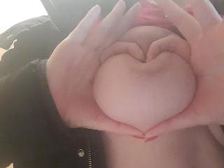 Lásd a LinaStars teljes profilját