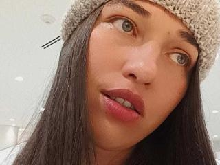 Lásd a RachelWilson teljes profilját