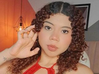 Lásd a SofiaJackson teljes profilját