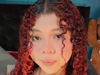 Lásd a SofiaJackson teljes profilját
