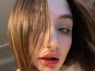 انظر إلى الملف المفصل لـ CecilleDelling
