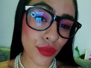 انظر إلى الملف المفصل لـ StellaBeckker