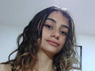 انظر إلى الملف المفصل لـ KatalinaLaurent
