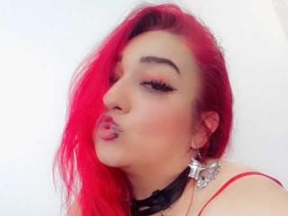 انظر إلى الملف المفصل لـ SarahMoonx