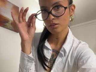 Obejrzyj kompletny profil NiaWhitee