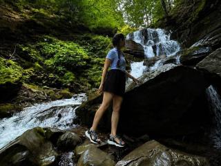 Podívejte se na podrobnou kartu AyakaSweety