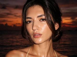 Obejrzyj kompletny profil AyakaSweety