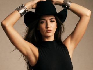 Obejrzyj kompletny profil AyakaSweety