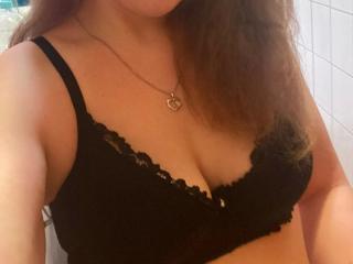 Podívejte se na podrobnou kartu NymphoPrincessBi-hot