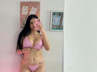 Δείτε την λεπτομερή καρτέλα του IsabellaJames
